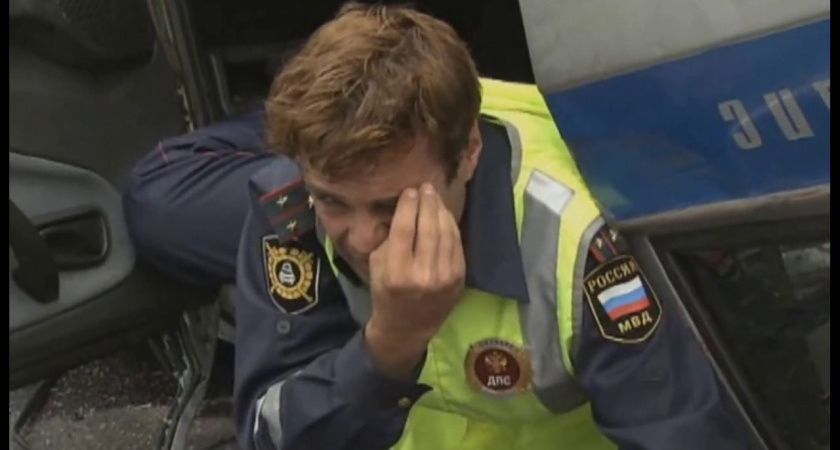 В Вязниковском районе нетрезвый водитель позвал на "разборки" с полицией пьяного драчуна