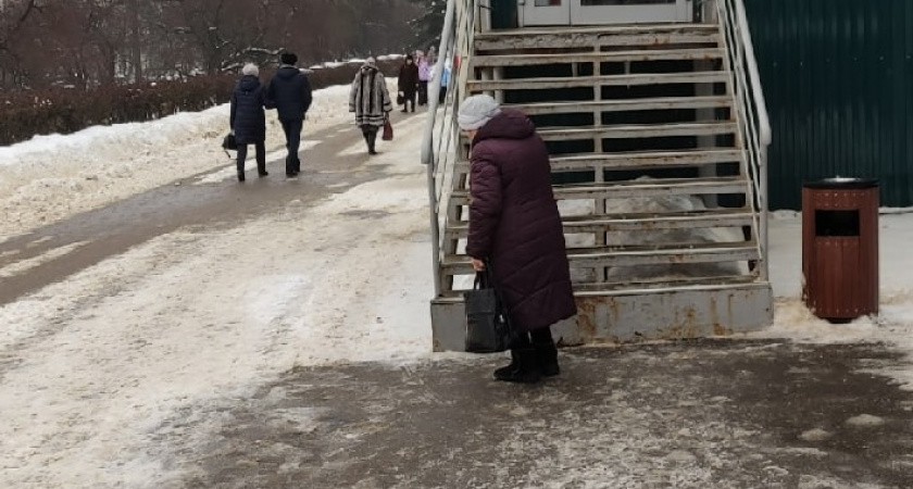 Уже с 1 апреля: важная новость для получающих социальные пенсии во Владимирской области