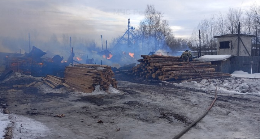 В городском округе Владимирской области сгорела пилорама