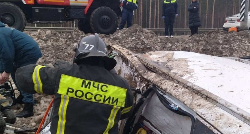 Жесткая авария на трассе М-12 в Петушинском районе: понадобилась помощь спасателей