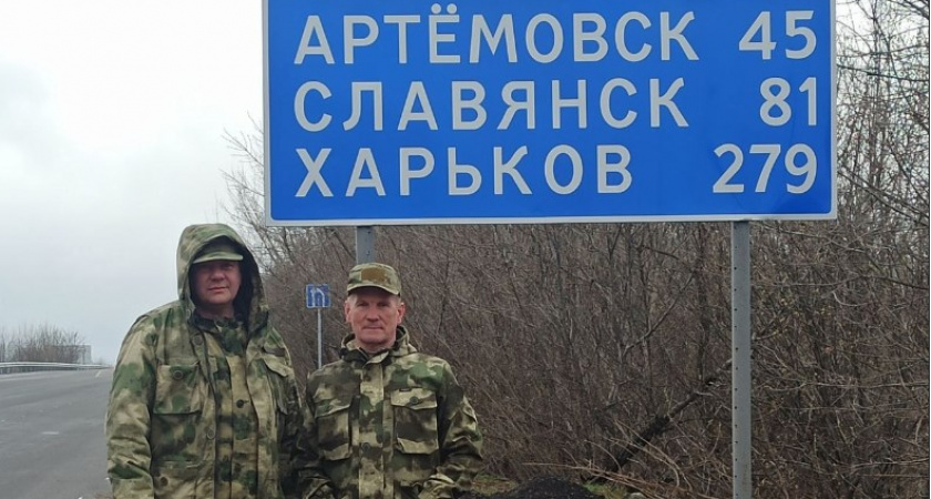 Волонтеры гуманитарного конвоя доставили детям Донбасса покровские пряники