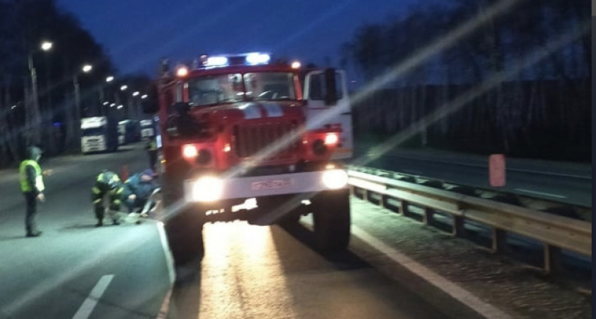 В Петушинском районе в результате аварии загорелся автомобиль