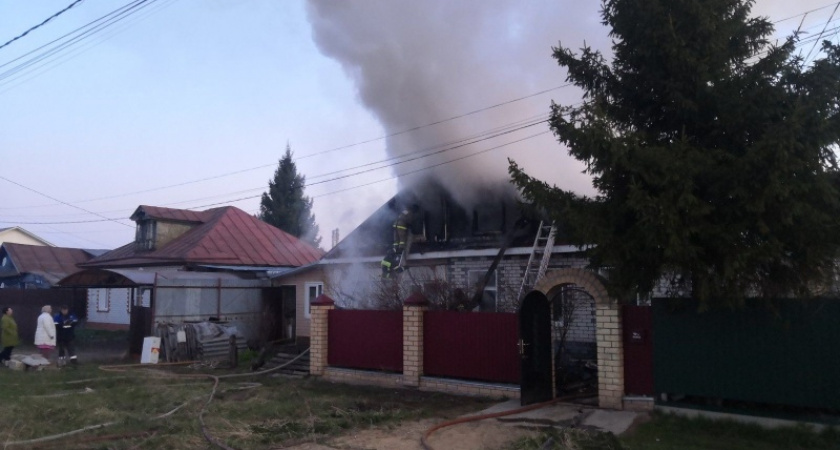 К тушению крупного пожара в Муроме привлекли военных