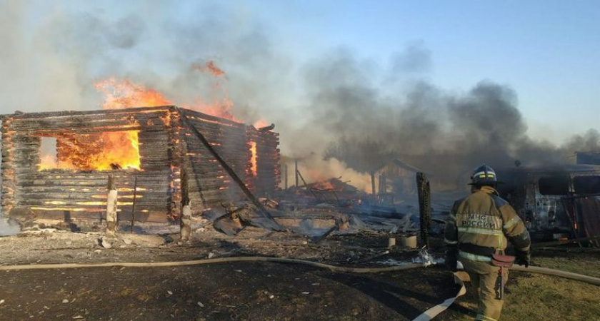 Следователи заинтересовались смертельным пожаром в Собинском районе