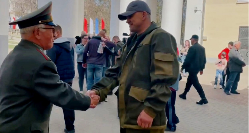 14 добровольцев из Владимира отправились в зону СВО в именное подразделение