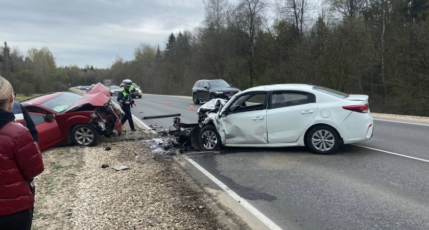 В Александровском районе водитель выехал на встречку и погиб при лобовом столкновении