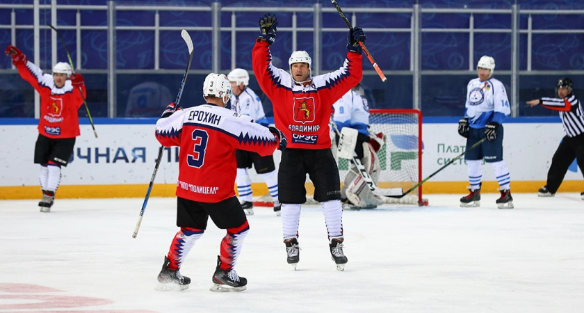Победа в День Победы: владимирцы взяли Малый кубок "Ночной хоккейной лиги"