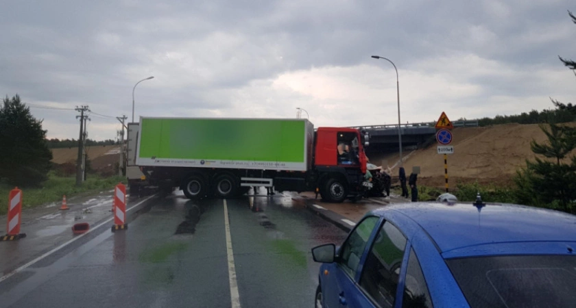 Фото к статье: Во Владимирской области в ДТП погибли 4 взрослых и пострадали 7 детей