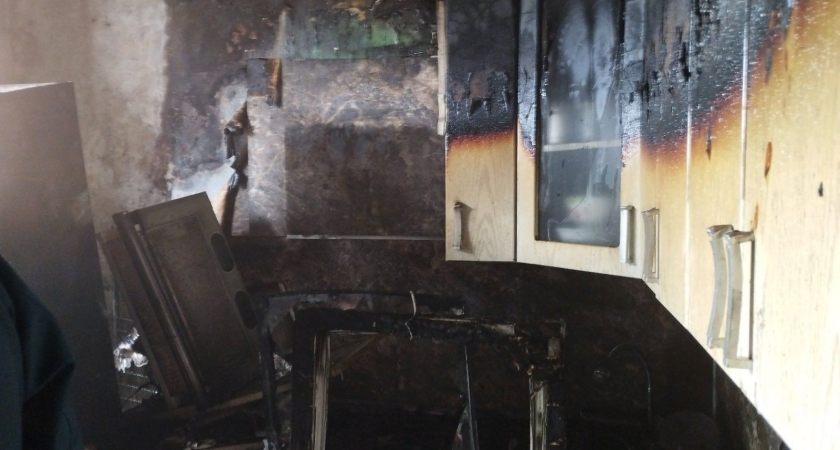 Из-за горящей кухни в Муроме эвакуировали жильцов многоэтажки