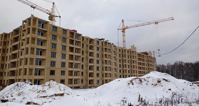 Фото к статье: Сегодня введен в эксплуатацию проблемный многоквартирный дом в Коммунаре