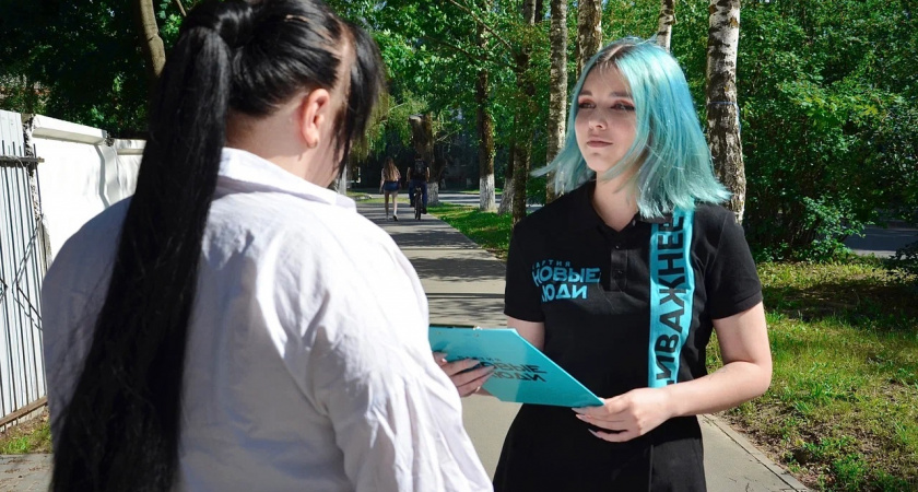 Ко Дню России «Новые люди» вместе с прохожими вспоминали интересные факты из истории 