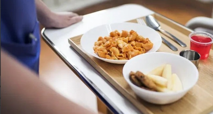 В ряде соцучреждений Владимирской области кормят опасной едой