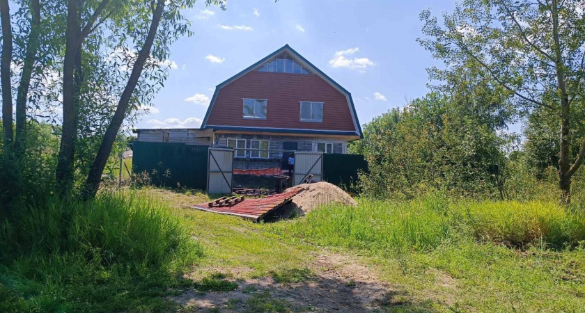 В деревенском доме в Собинском районе обнаружили труп мужчины