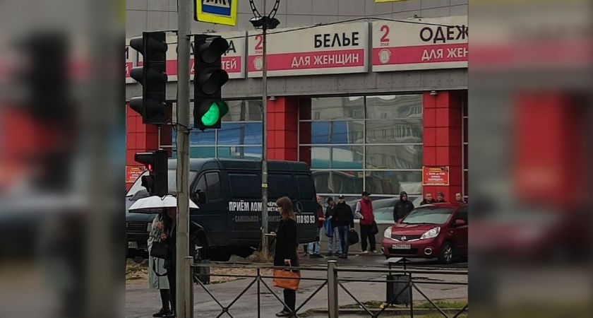 На Нижней Дуброве за "Ашаном" изнасиловали женщину