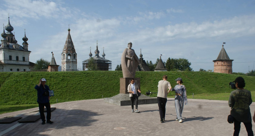 В Юрьев-Польском сняли выпуск программы телеканала RT "Одноэтажная Россия"