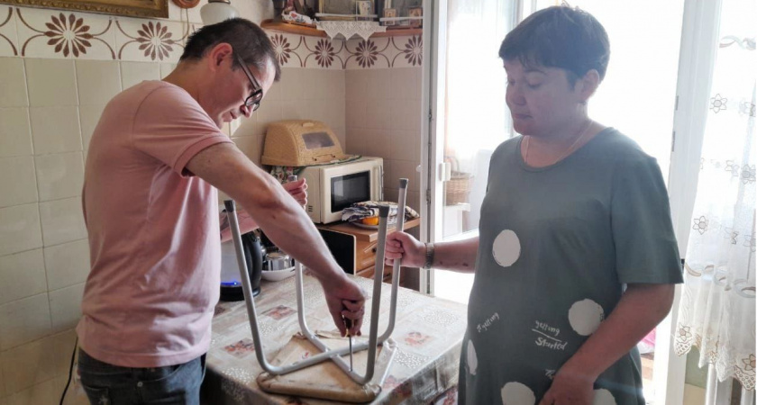 Во Владимире инвалиды и пожилые граждане могут пригласить «Социального мастера»