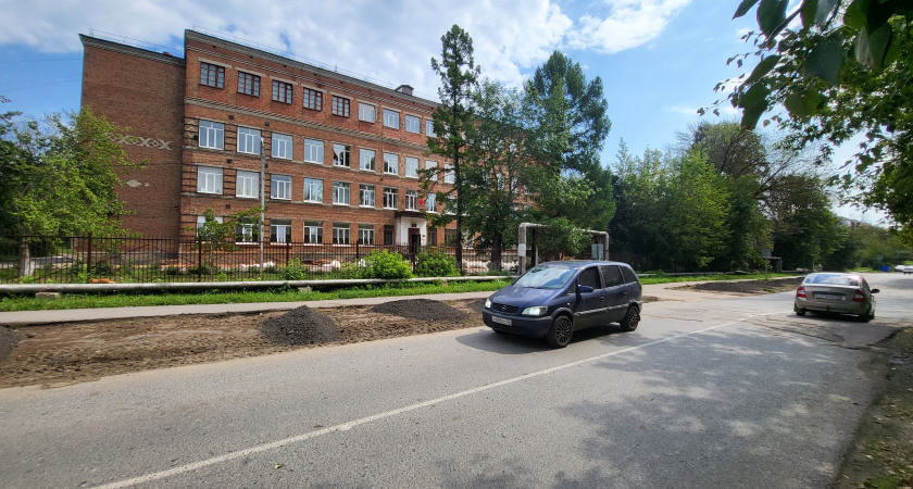 Участники рабочей группы проверили на безопасность пешеходные переходы вблизи школ во Владимире