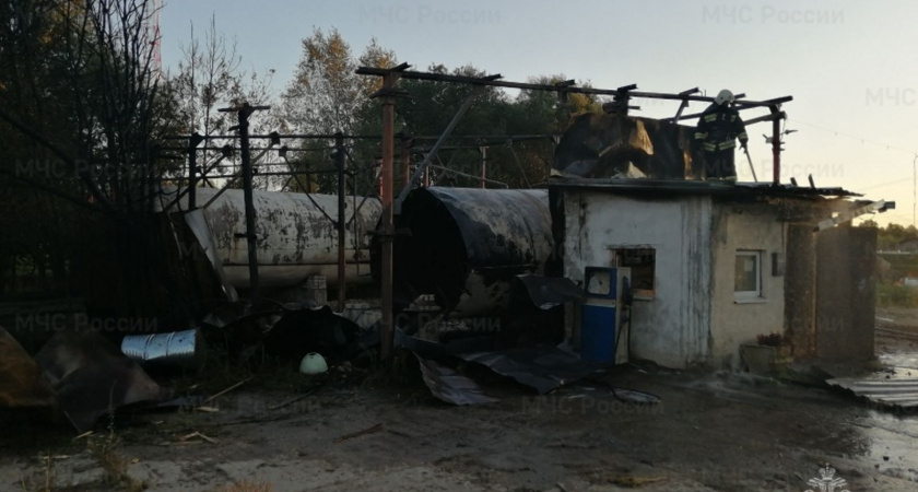 Во Владимирской области загорелась автозаправка