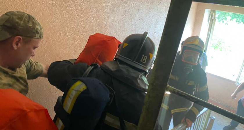 Огнеборцы спасли несколько человек на пожаре в Вязниках