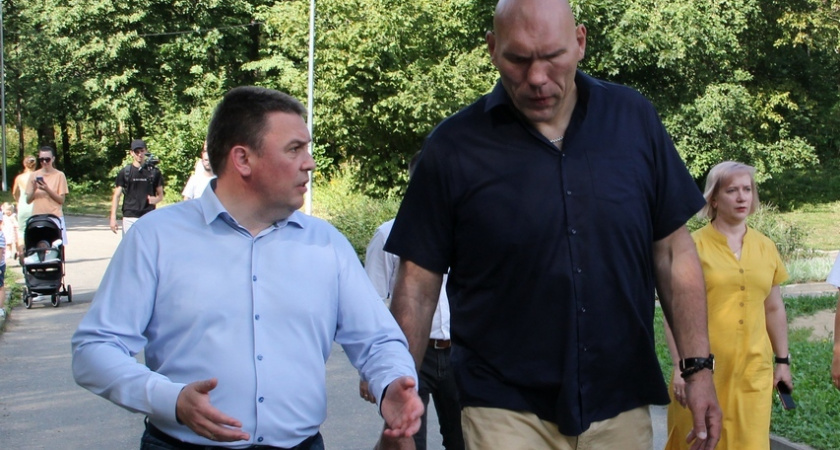 Во Владимире побывал известный спортсмен и депутат Госдумы Николай Валуев