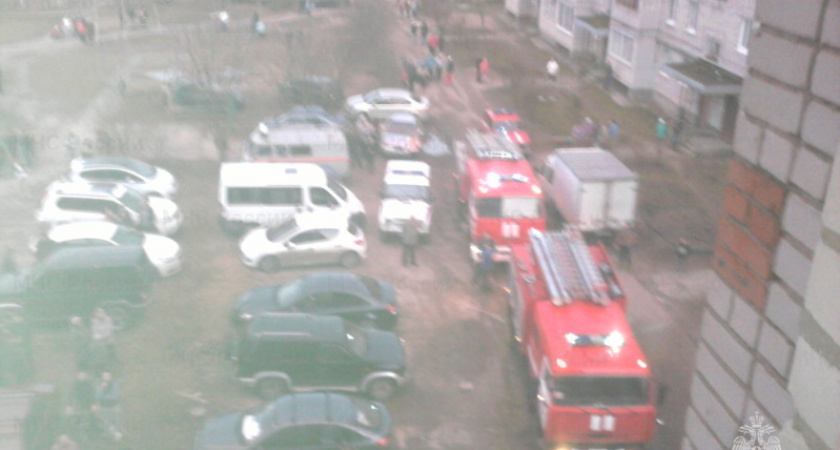 В Петушинском районе дым в многоэтажке заставил жителей покинуть квартиры