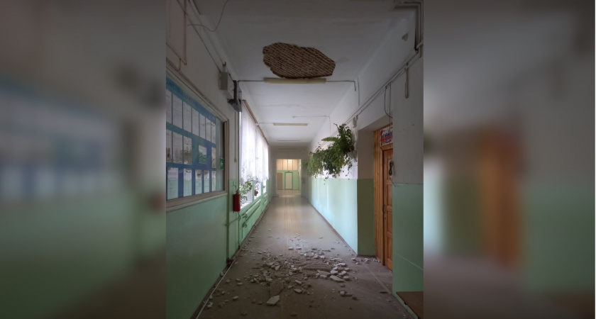 В школе №2 города Лакинска штукатурка с потолка рухнула на восьмиклассницу