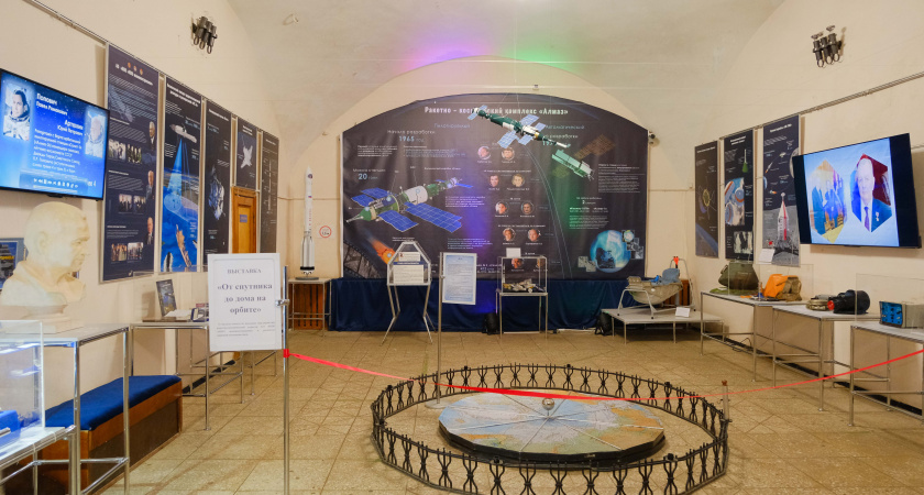Во Владимирском планетарии открылась выставка, посвященная отечественной космонавтике