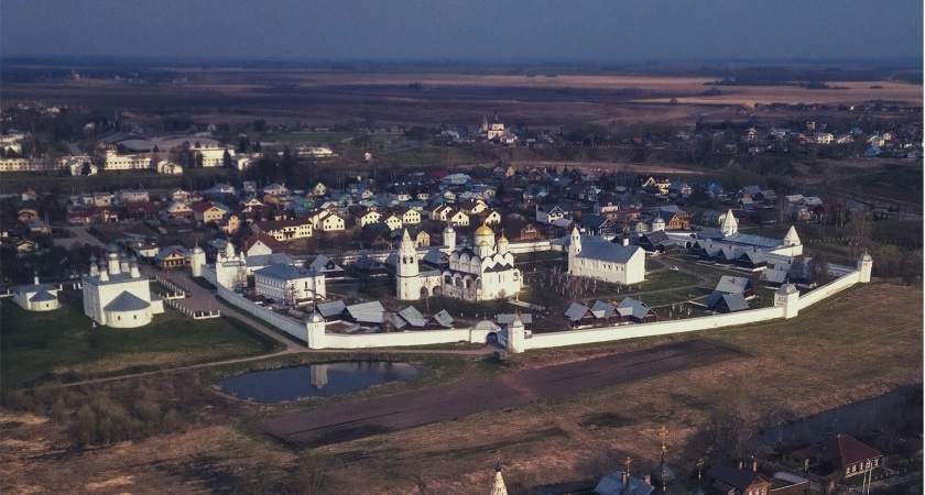 "рождество в суздале" суздаль. суздаль новый год. суздаль 1 января 2024 года. картинки новый год снег. суздаль 1 января 2024 года.