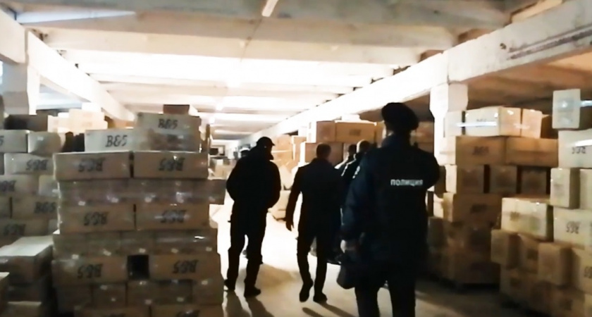 Во Владимирской области накрыли производителей подделок обуви известных брендов