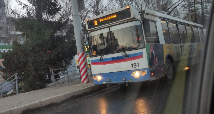 Во Владимире ограничили движение транспорта на улице Балакирева