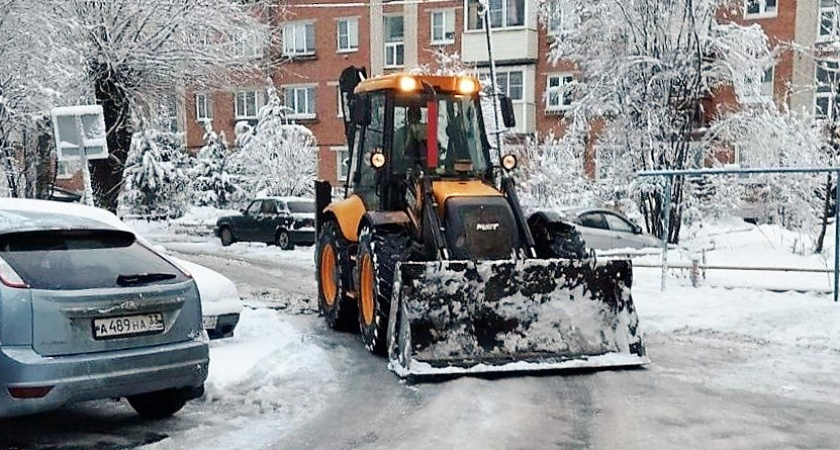 Владимирцев просят убрать свои машины с 10 улиц города на всю ночь 
