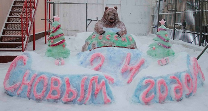 Во Владимирской области осужденные создали фигуры сказочных персонажей из снега 