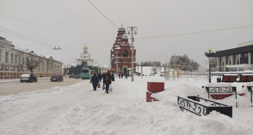 Россиян призывают закрывать окна и не выходить в соцсети: с чем это связано?