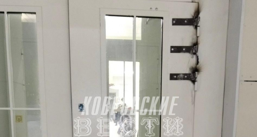 В Коврове спустя несколько месяцев после капремонта начало разваливаться здание гимназии