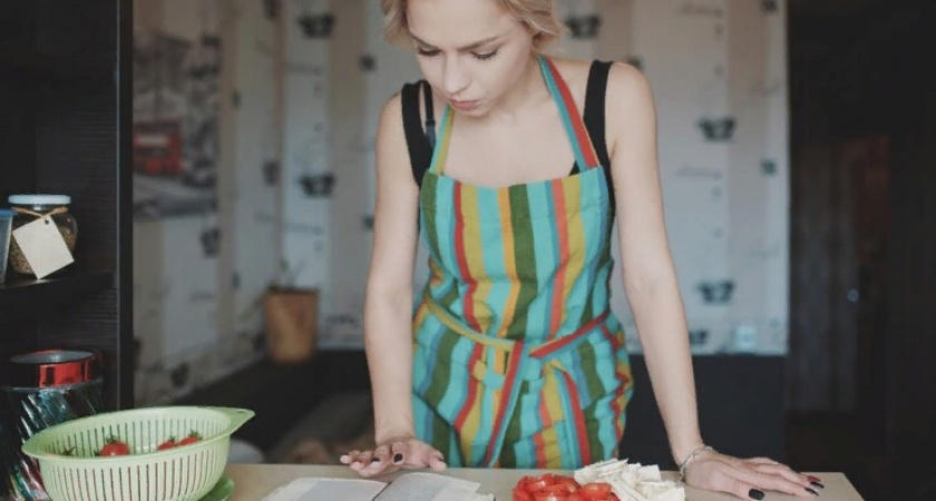 женщина маркетолог. кармацкая яна владимировна. татьяна романова новокузнецк. эксперт женщина. женщины эксперты.