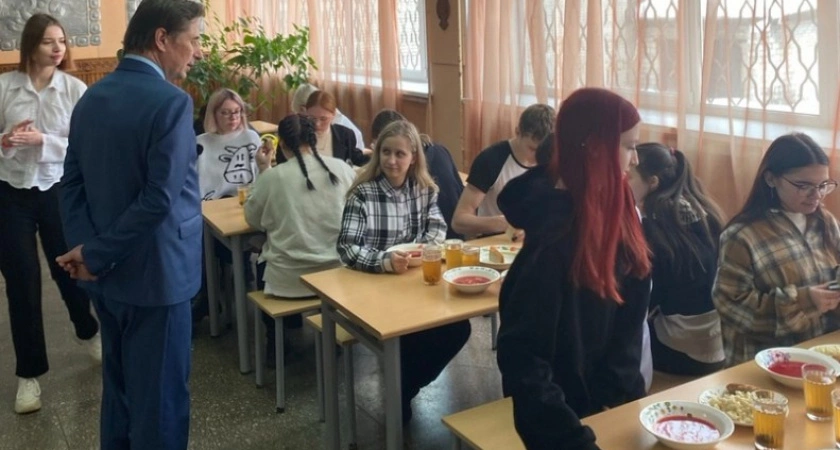 Фото к статье: Во Владимирской области завершился общественный мониторинг качества питания в столовых школ и сузов
