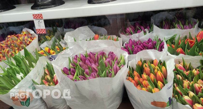 Мужчинам на заметку: флористы сказали, какие цветы ни в коем случае нельзя дарить женщине на 8 марта