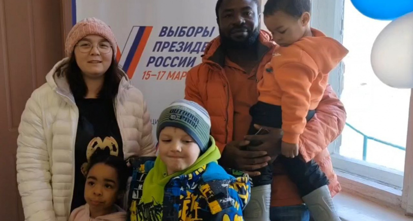 Во Владимирской области на выборы президента приходят интернациональные семьи