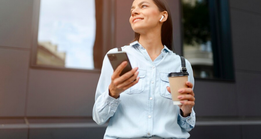 ПСБ запустил трансграничные переводы по номеру телефона