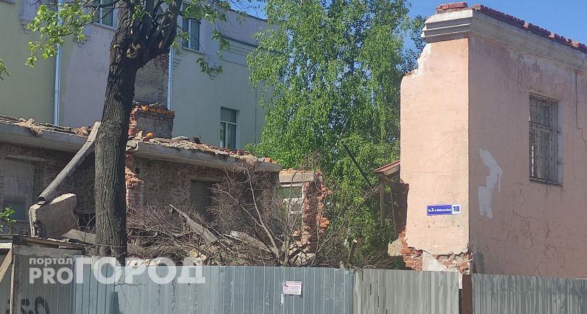 Обрушившийся дом в центре Владимира угрожает жизни горожан
