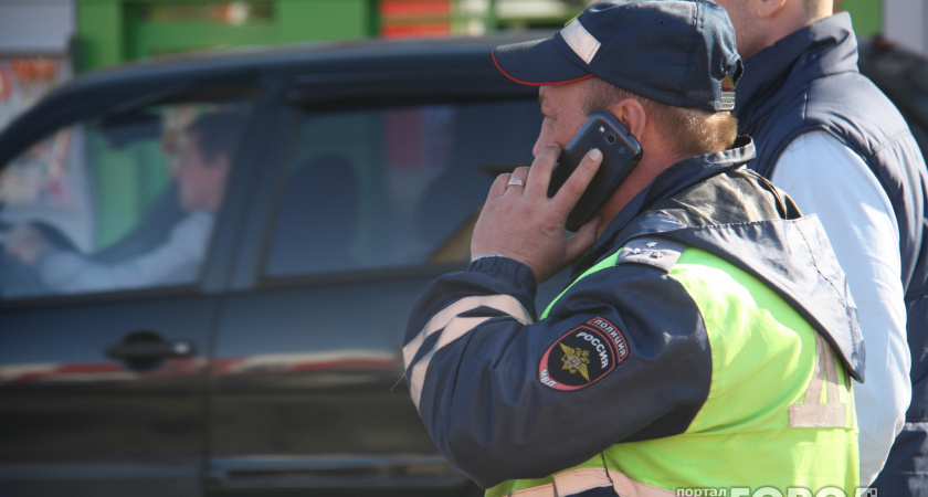 В России придумали жесткий способ штрафовать водителей с помощью мобильного приложения