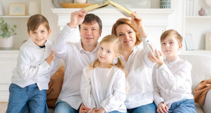 Многодетные владимирские семьи ликуют: семейную ипотеку в России продлят на семь лет