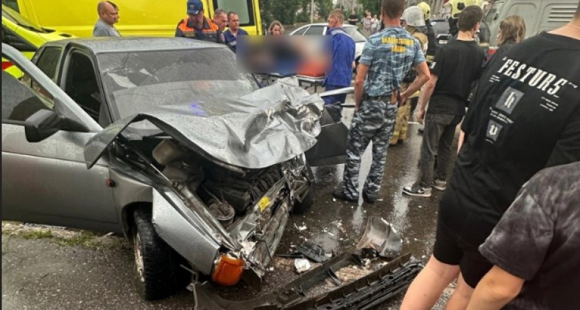 В Муроме при столкновении двух легковых автомобилей погибла девушка 