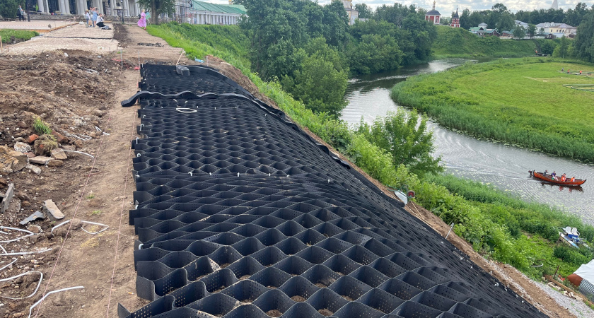 В Суздале активно идут работы по благоустройству города 