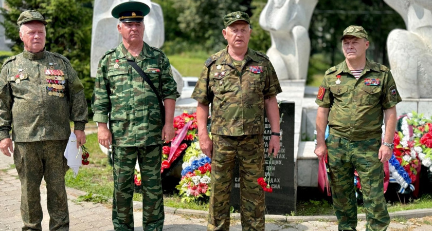 Во Владимире состоялся памятный митинг, посвященный Дню ветеранов боевых действий