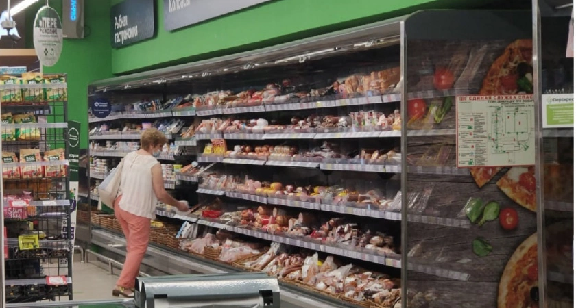 Фото к статье: "Мясной клей" опасен для здоровья: как травят россиян производители колбас