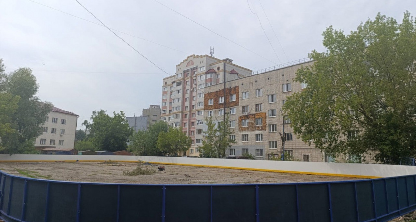 Во Владимире ремонтируют хоккейные корты 