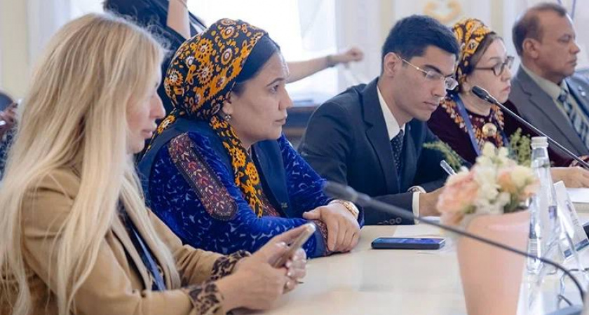 Во Владимире состоялось заседание Международного дискуссионного клуба «Диалог» с участием 11 стран