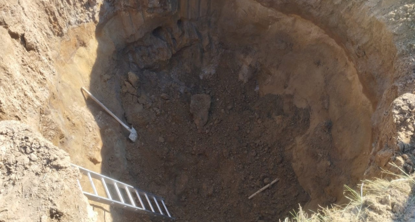 Во Владимирской области мужчину насмерть завалило грунтом в яме 
