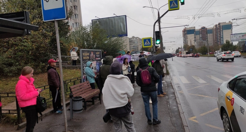 Фото к статье: Этой осенью россияне перейдут на новое расписание: теперь суббота станет рабочей